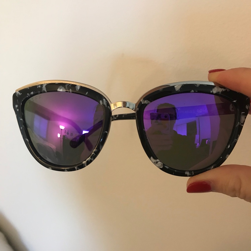 💥FINAL price 💥Diff sunglasses! - Picture 2 of 5